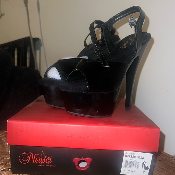 Pleasers black heels - Picture 5 of 5